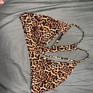 Lici fit Leopard Print Triangle sports bra